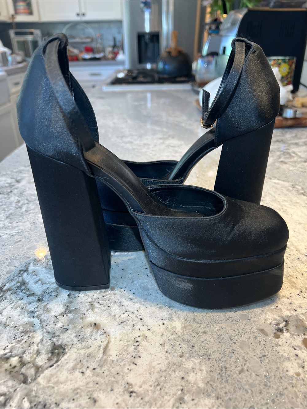 Black Chunky Platform Block Heels Closed Square Toe Pump Size 7 - Picture 7 of 11